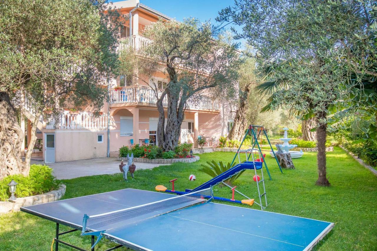 Apartments Duskic Utjeha Εξωτερικό φωτογραφία