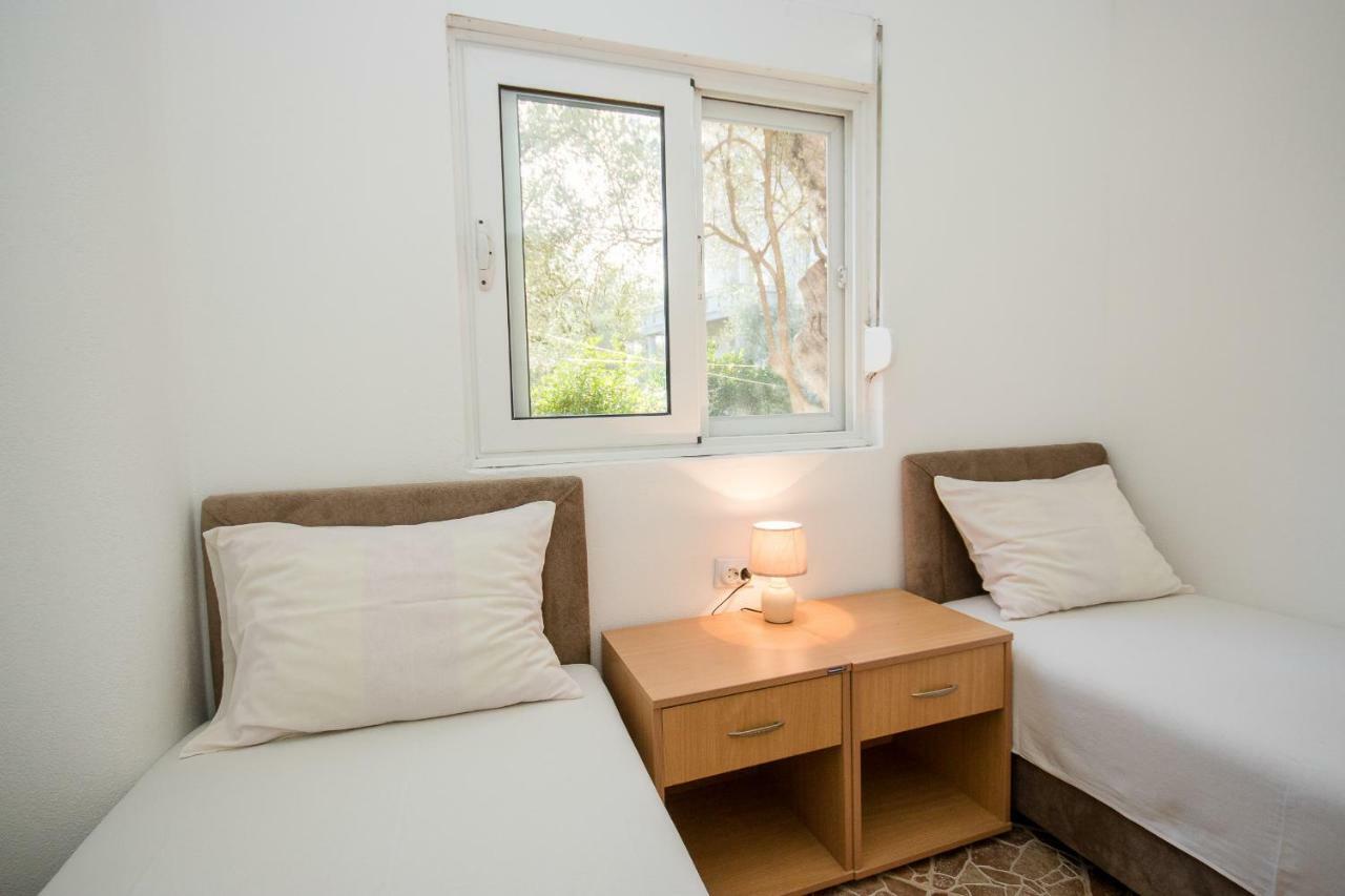Apartments Duskic Utjeha Εξωτερικό φωτογραφία