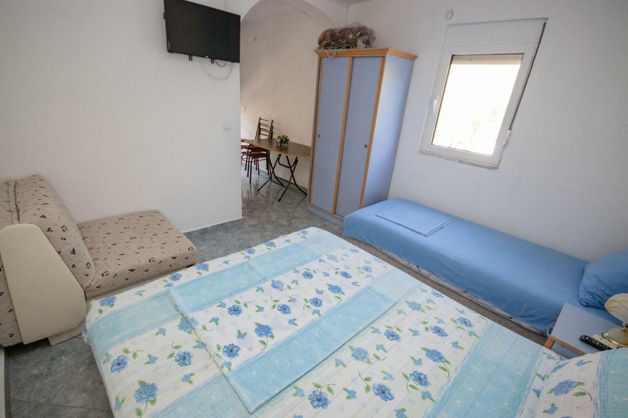 Apartments Duskic Utjeha Εξωτερικό φωτογραφία