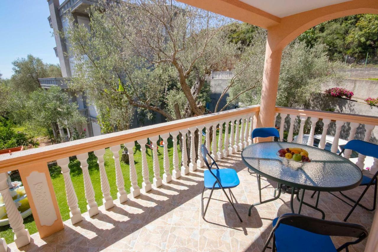 Apartments Duskic Utjeha Εξωτερικό φωτογραφία