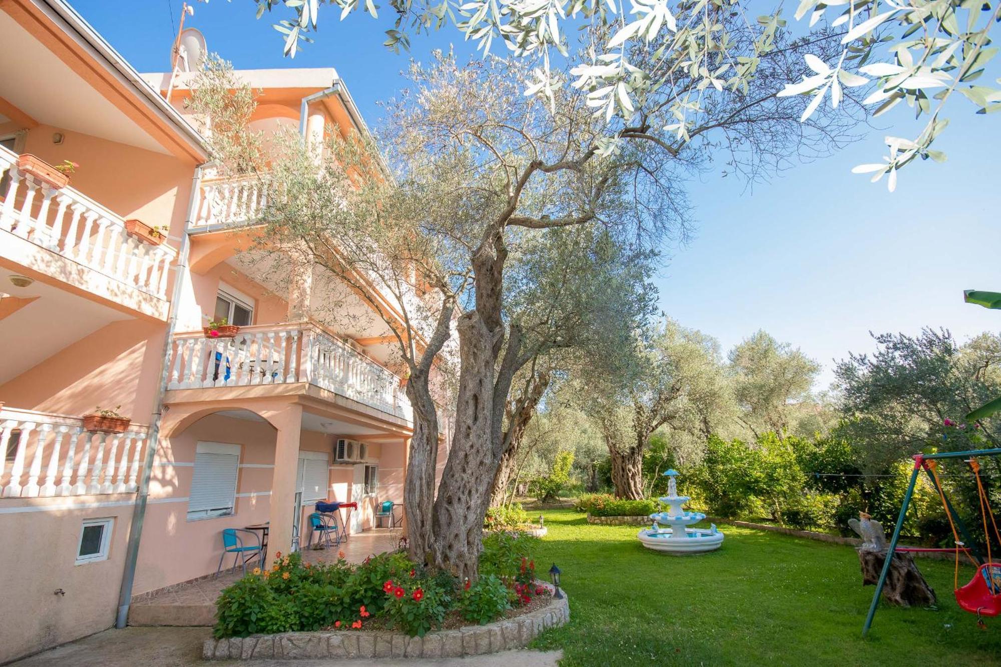 Apartments Duskic Utjeha Εξωτερικό φωτογραφία