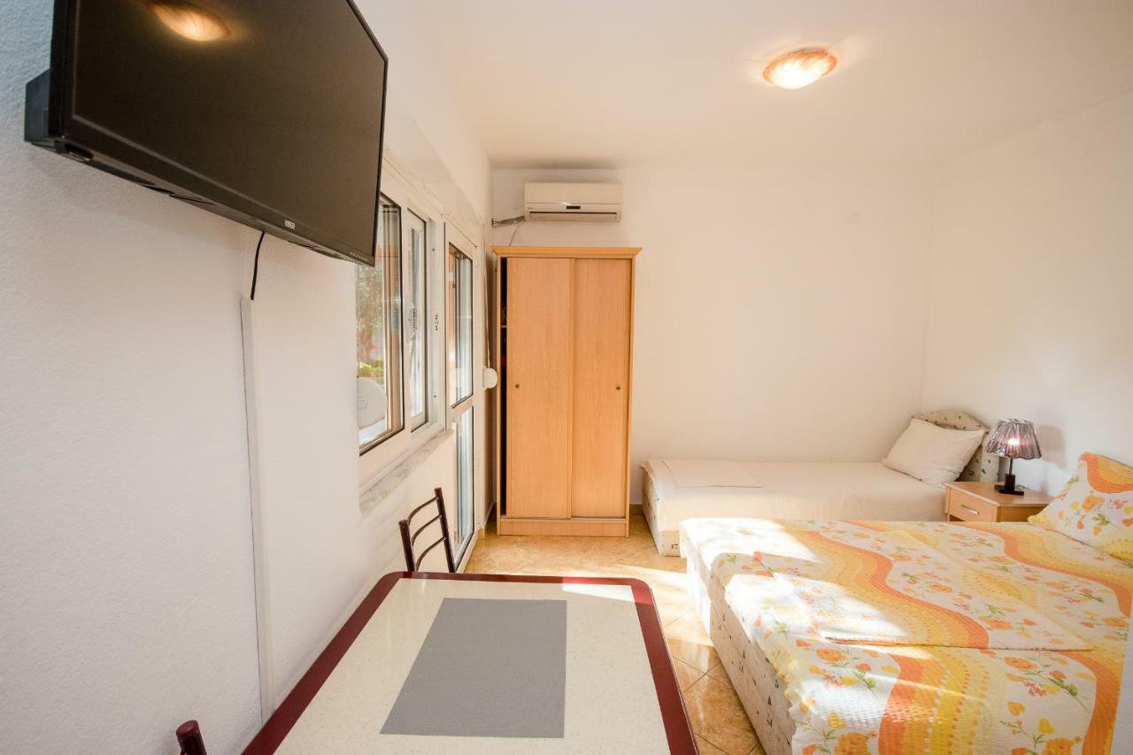 Apartments Duskic Utjeha Εξωτερικό φωτογραφία